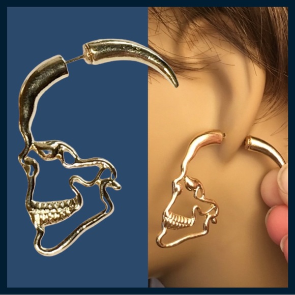 Jewelry - Gold Silouhette Skull Earrings